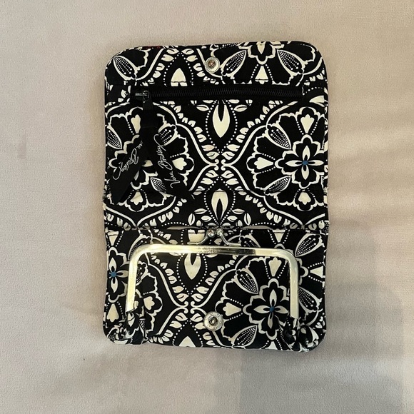 VERA BRADLEY Barcelona One For The Money Wallet Black White Red Quilted Vintage - Picture 6 of 8